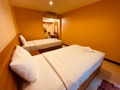 Budget Twin Room — Delight Resort